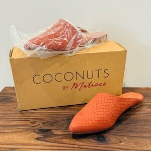 Coconuts by Matisse flat; Brand new; Orange/Rust mule; size 9